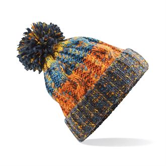 Corkscrew pom pom beanie